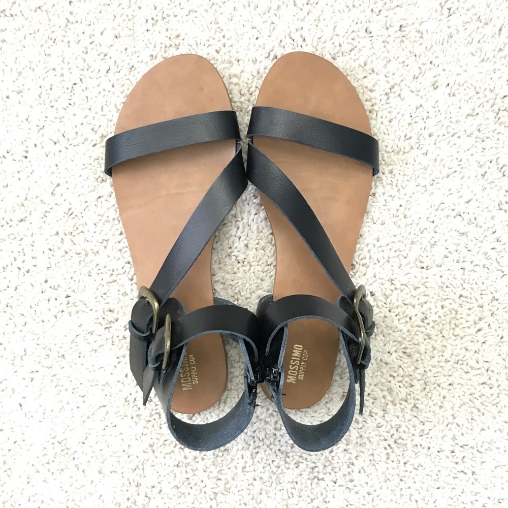 GUC Mossimo black sandals